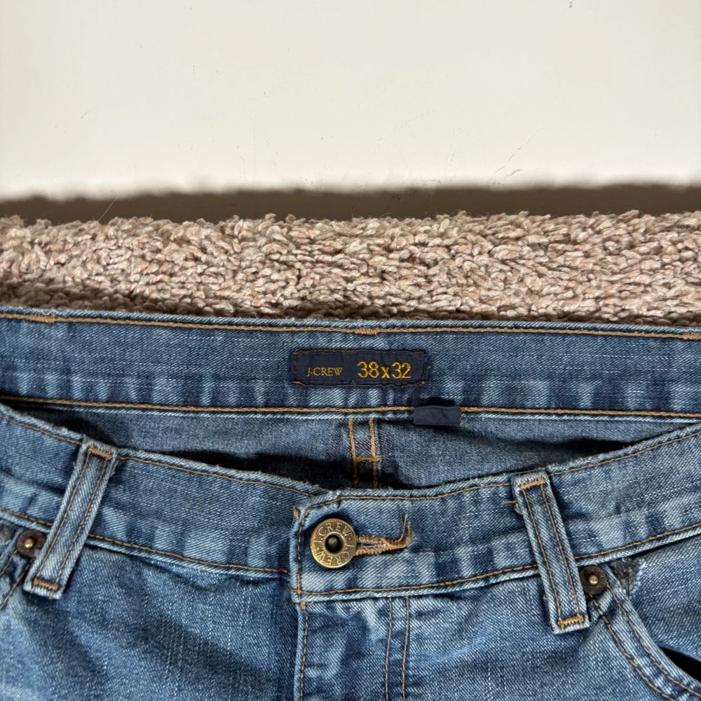 J.Crew Mens Straight Leg Jeans Medium Wash Blue Denim 38x32 Zip Fly Cotton Blend